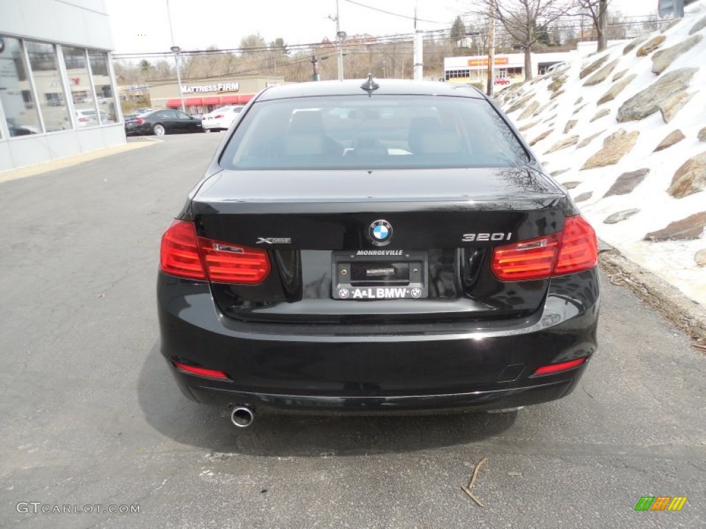 2014 3 Series 320i xDrive Sedan - Jet Black / Black photo #5