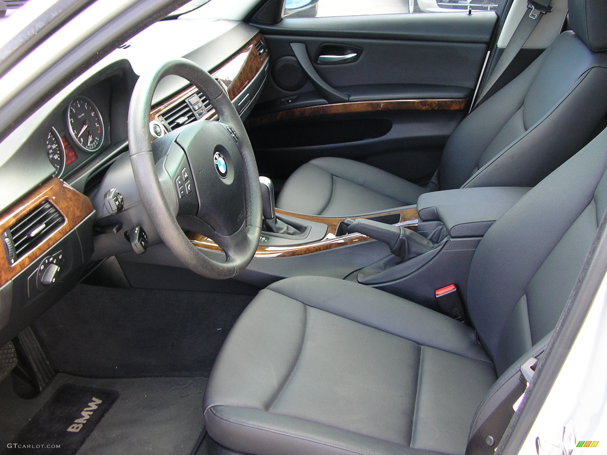 2006 3 Series 325i Sedan - Titanium Silver Metallic / Black photo #11