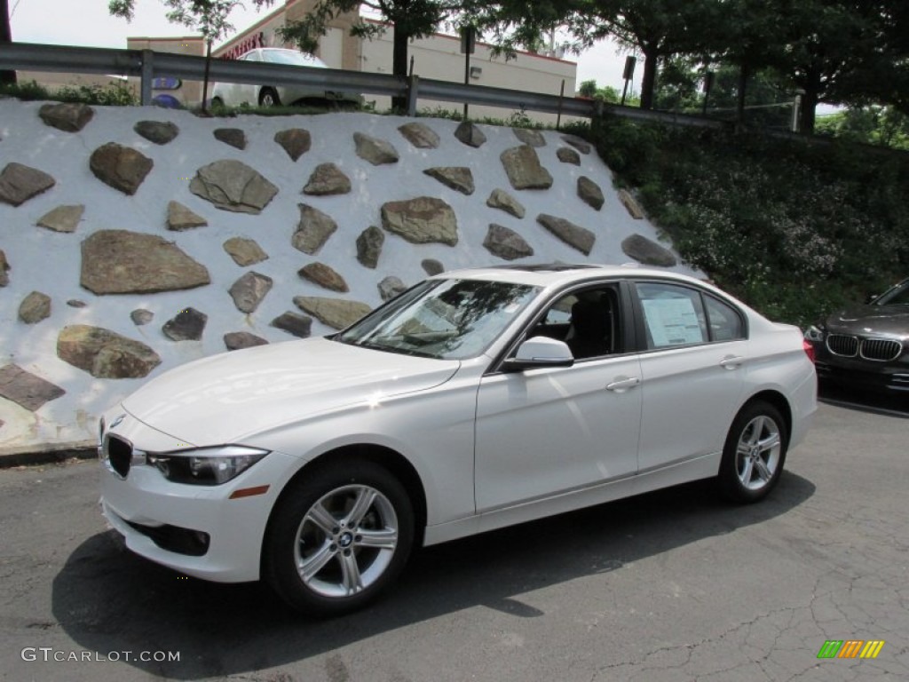 2014 3 Series 328i xDrive Sedan - Alpine White / Black photo #1