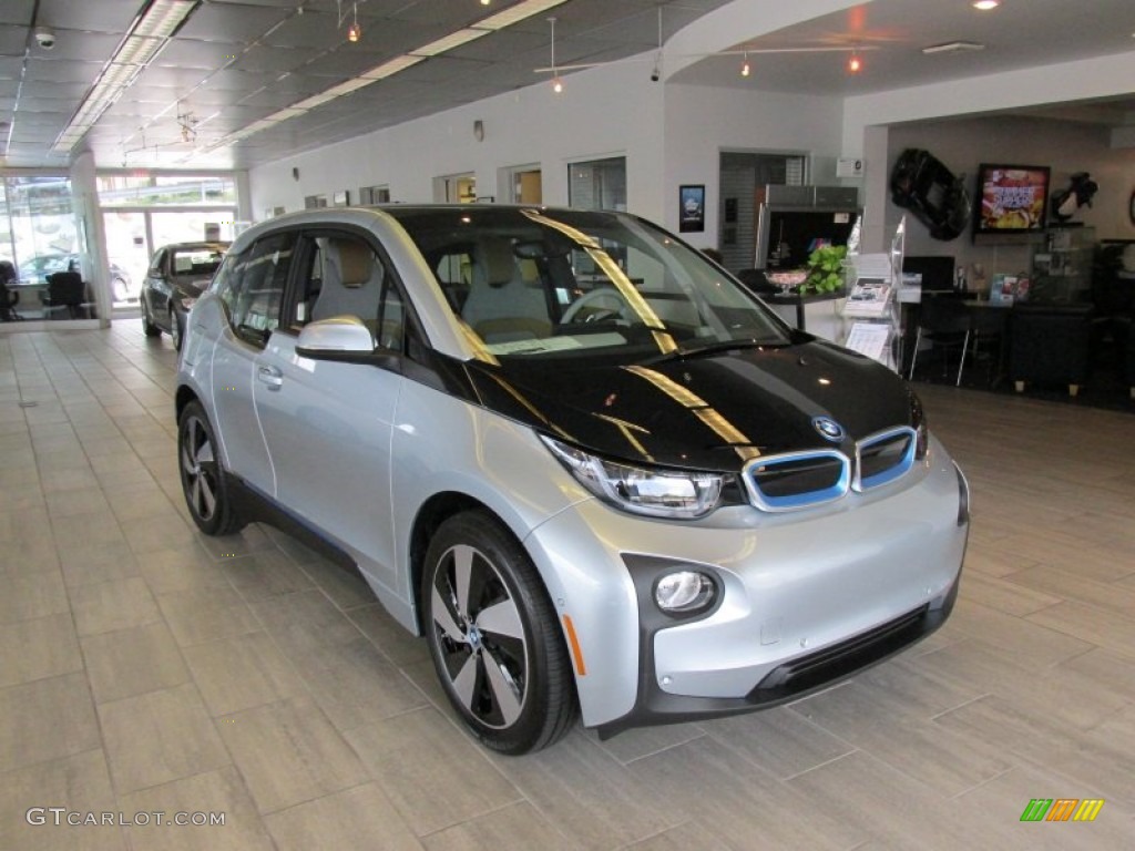 Ionic Silver Metallic 2014 BMW i3 Standard i3 Model Exterior Photo #95146355