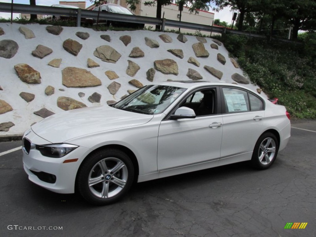 2014 3 Series 320i xDrive Sedan - Alpine White / Black photo #1