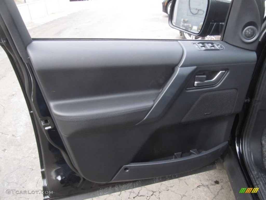 2014 Land Rover LR2 HSE 4x4 Door Panel Photos