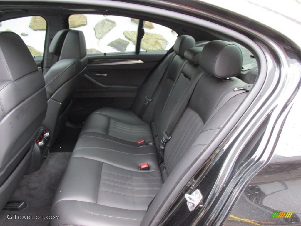 2013 BMW M5 Sedan Rear Seat Photo #95152199