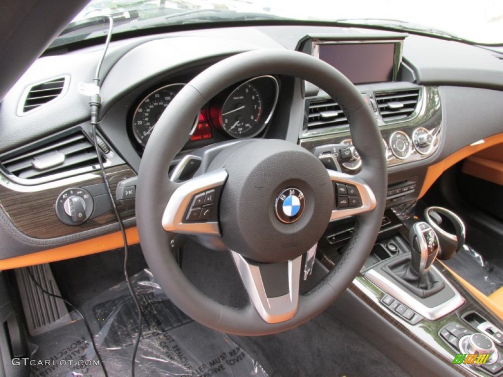 2015 BMW Z4 sDrive28i Walnut Steering Wheel Photo #95155178
