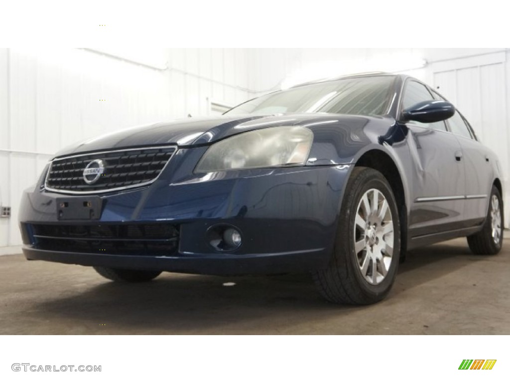 2005 Altima 2.5 S - Majestic Blue Metallic / Charcoal photo #11