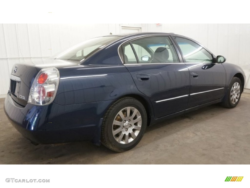 2005 Altima 2.5 S - Majestic Blue Metallic / Charcoal photo #15
