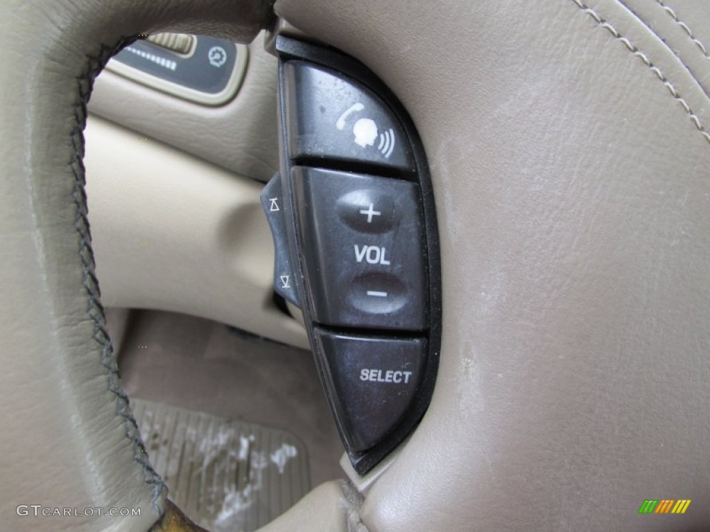 2000 Jaguar S-Type 4.0 Controls Photo #95156774