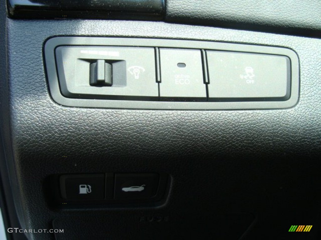 2012 Sonata Limited 2.0T - Shimmering White / Black photo #13
