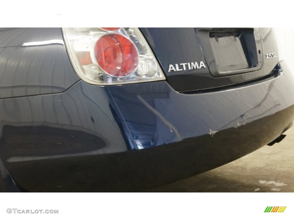2005 Altima 2.5 S - Majestic Blue Metallic / Charcoal photo #58