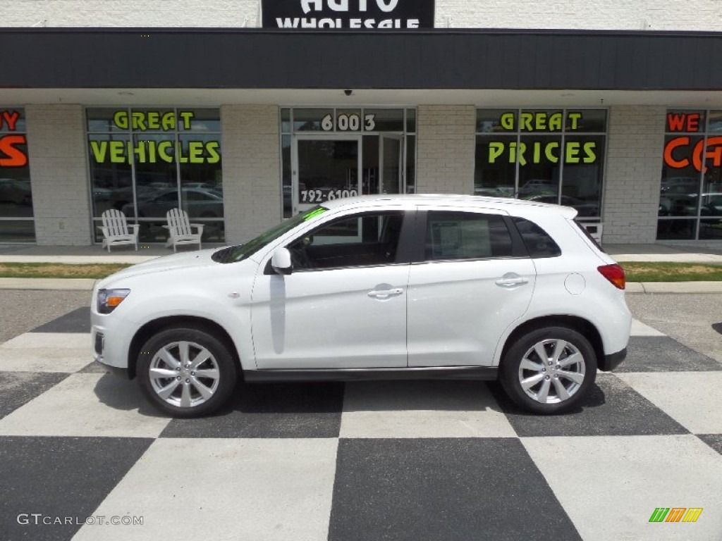 2014 Outlander Sport ES - White Pearl / Black photo #1