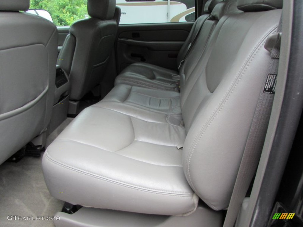 Medium Gray Interior 2004 Chevrolet Silverado 2500HD LT Crew Cab 4x4 Photo #95160293