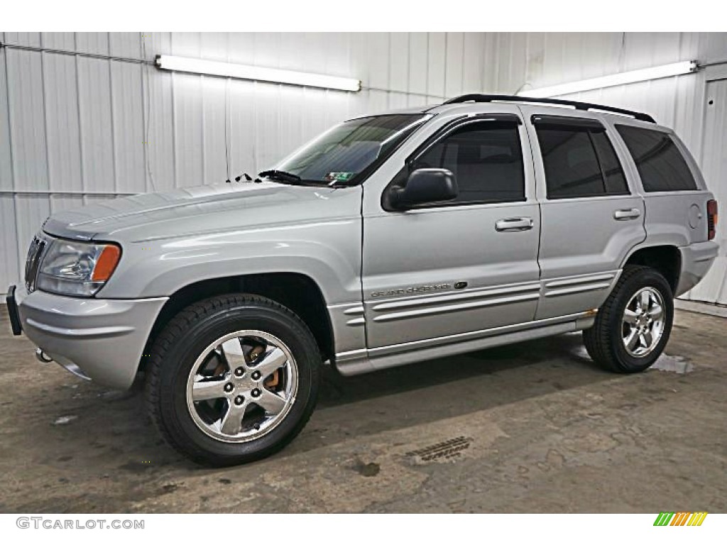 2003 Grand Cherokee Overland 4x4 - Bright Silver Metallic / Dark Slate Gray/Light Slate Gray photo #3
