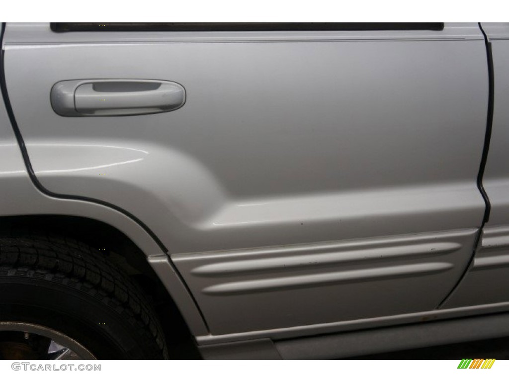 2003 Grand Cherokee Overland 4x4 - Bright Silver Metallic / Dark Slate Gray/Light Slate Gray photo #63