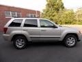 2009 Light Graystone Pearl Jeep Grand Cherokee Laredo 4x4  photo #6