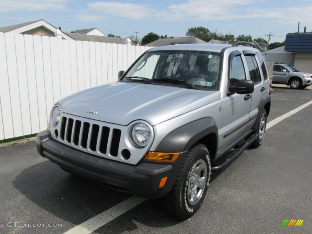 Bright Silver Metallic 2007 Jeep Liberty Sport 4x4 Exterior Photo #95163407