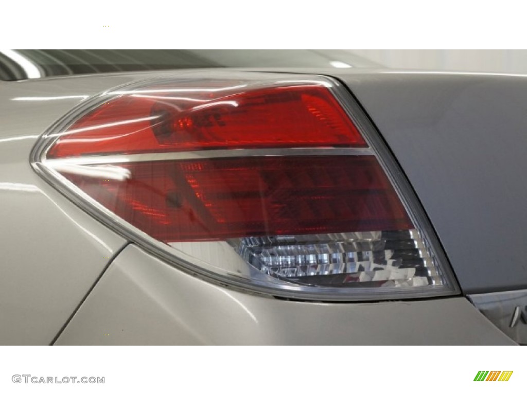 2007 Aura XR - Silver Pearl Metallic / Black photo #58