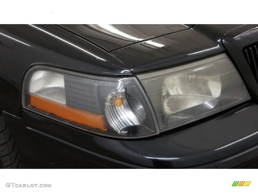 2003 Marauder  - Black / Dark Charcoal photo #43