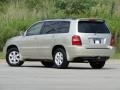 2001 Vintage Gold Metallic Toyota Highlander V6 4WD  photo #5