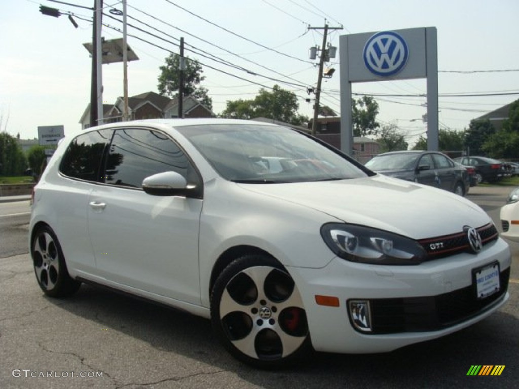 Candy White Volkswagen GTI