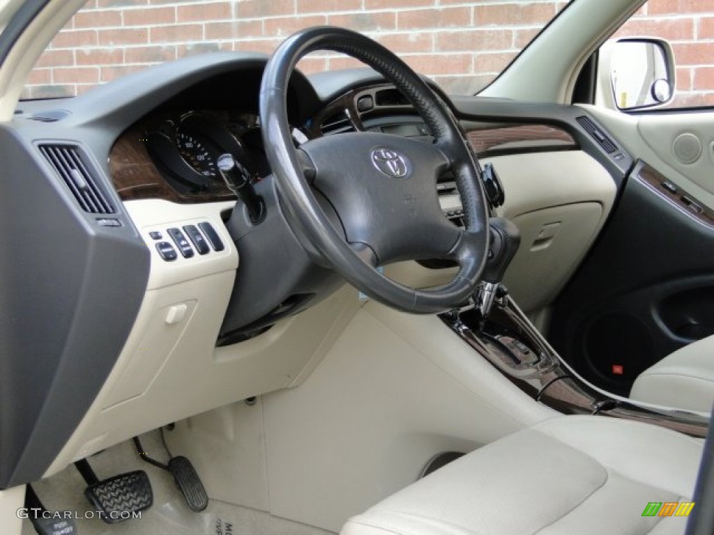 2001 Toyota Highlander V6 4WD Dashboard Photos