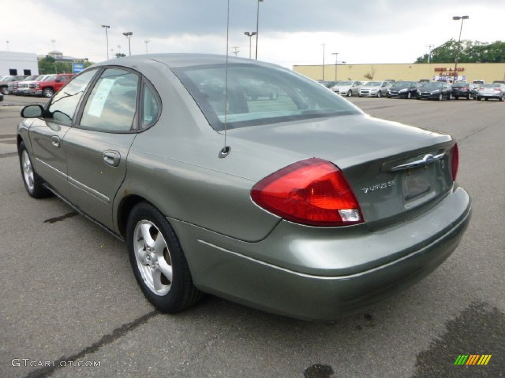 2003 Taurus SE - Spruce Green Metallic / Medium Graphite photo #2