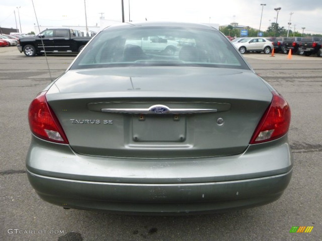 2003 Taurus SE - Spruce Green Metallic / Medium Graphite photo #3