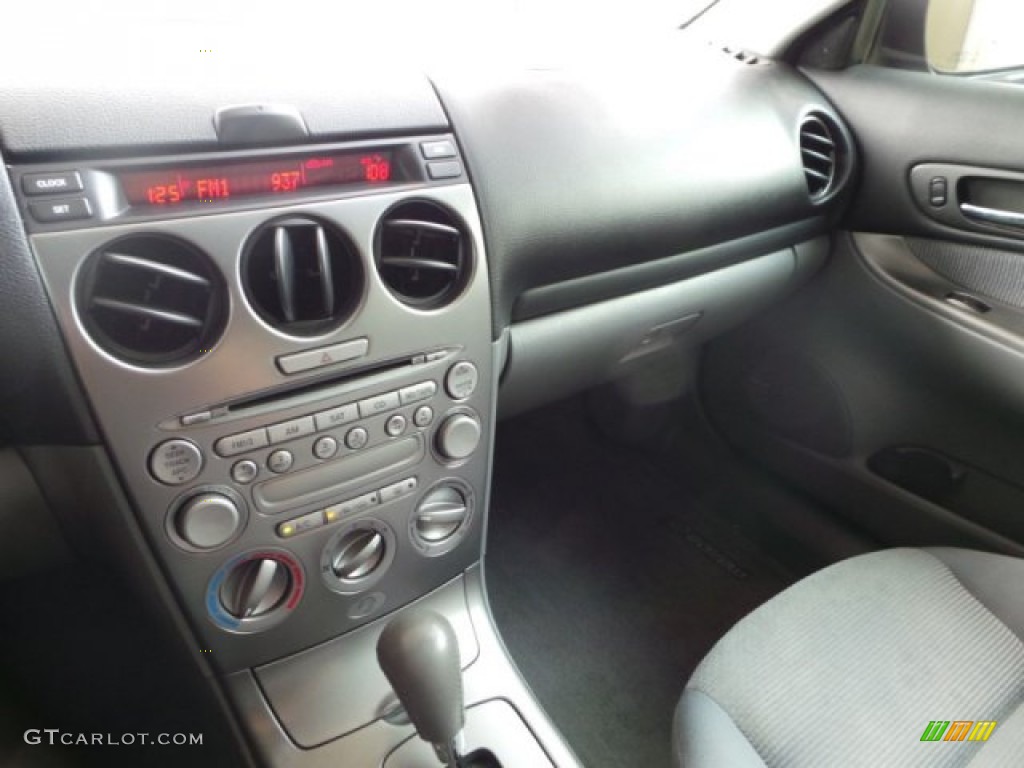 2005 MAZDA6 i Sport Hatchback - Steel Gray Metallic / Gray photo #17
