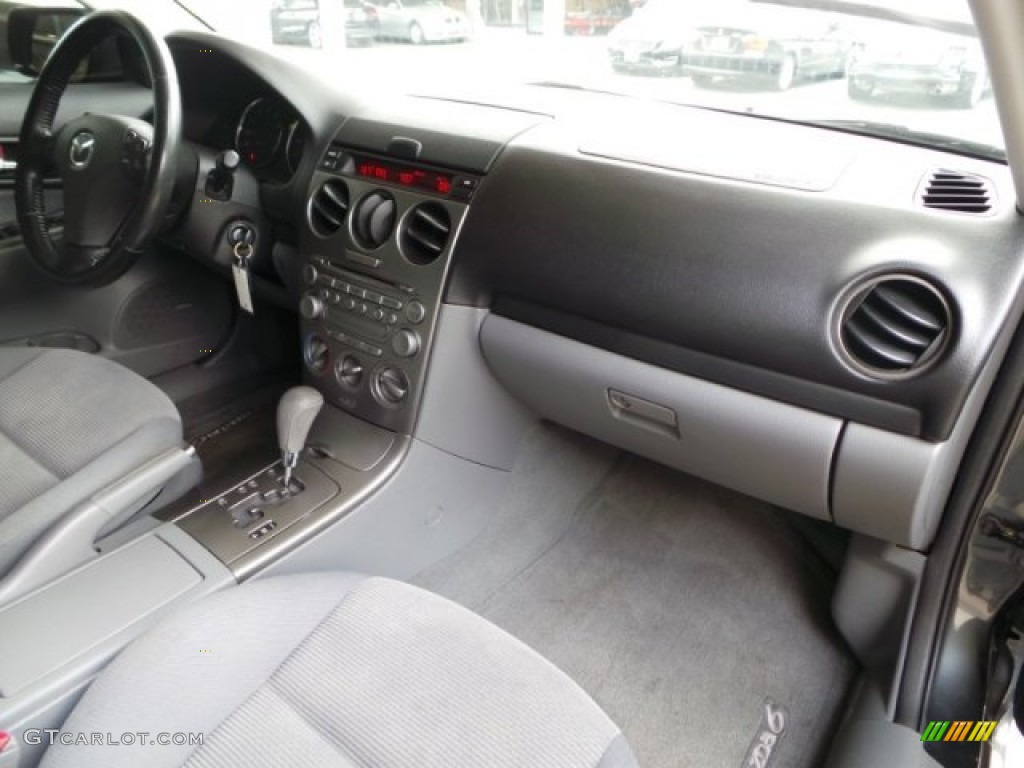 2005 MAZDA6 i Sport Hatchback - Steel Gray Metallic / Gray photo #38