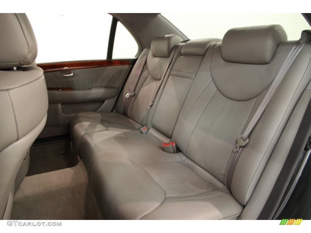 2004 Lexus LS 430 Rear Seat Photo #95193761