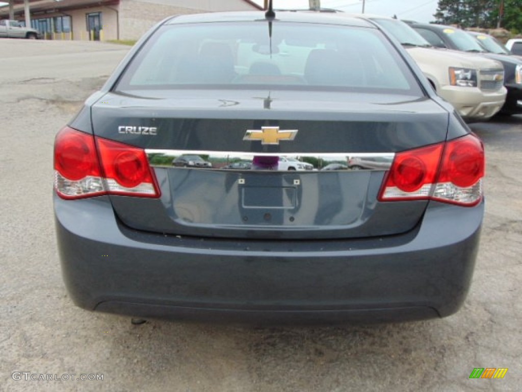 2013 Cruze LS - Cyber Gray Metallic / Jet Black/Medium Titanium photo #5