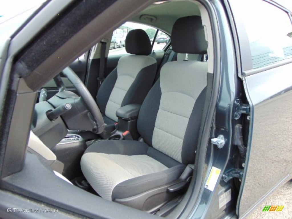 2013 Cruze LS - Cyber Gray Metallic / Jet Black/Medium Titanium photo #12
