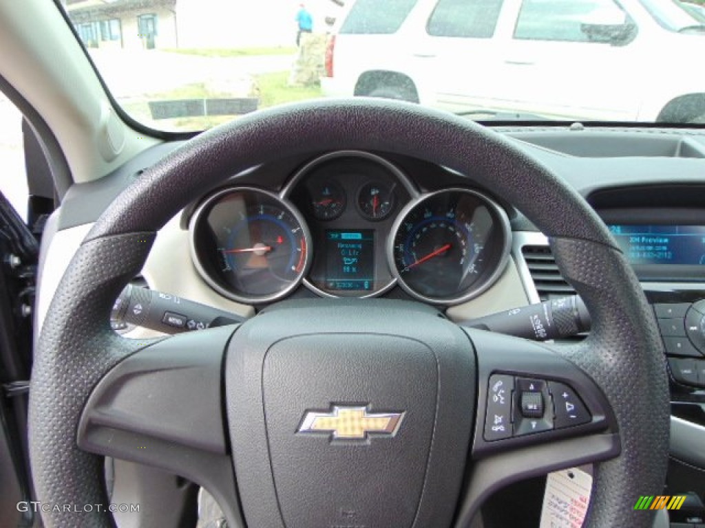 2013 Cruze LS - Cyber Gray Metallic / Jet Black/Medium Titanium photo #21
