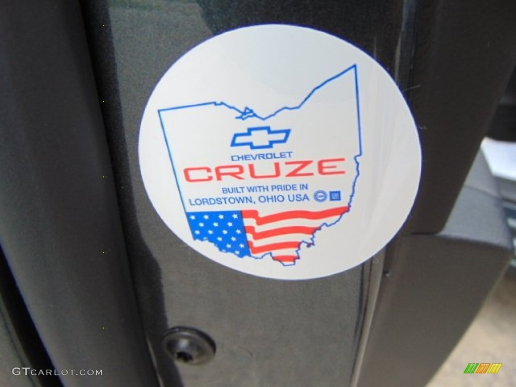 2013 Cruze LS - Cyber Gray Metallic / Jet Black/Medium Titanium photo #31