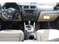 Pure White - Jetta SE Sedan Photo No. 20