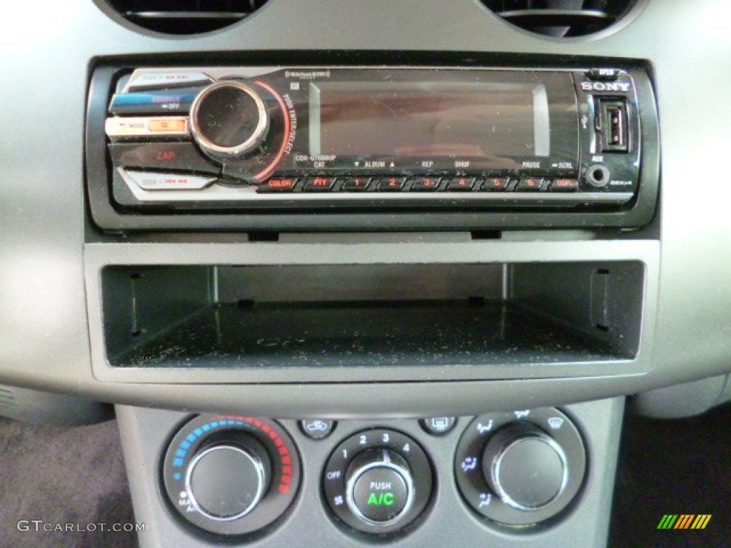 2012 Eclipse SE Coupe - Sunset Pearlescent / Dark Charcoal photo #19