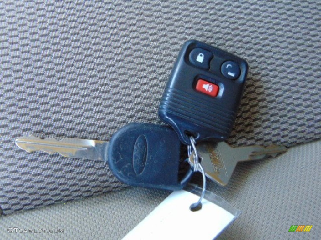 2005 F150 XLT Regular Cab 4x4 - Dark Stone Metallic / Tan photo #18