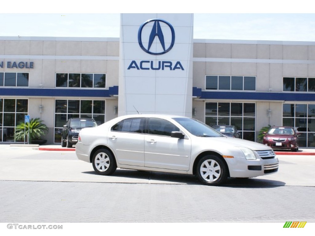 2008 Fusion S - Silver Birch Metallic / Camel photo #1
