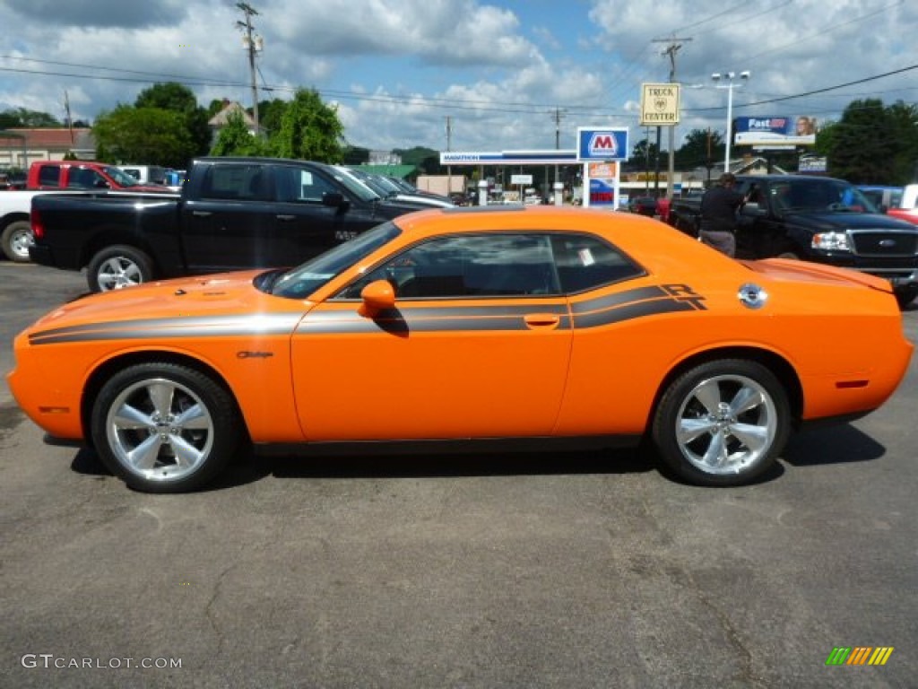 2014 Challenger R/T Classic - Header Orange / Dark Slate Gray photo #2
