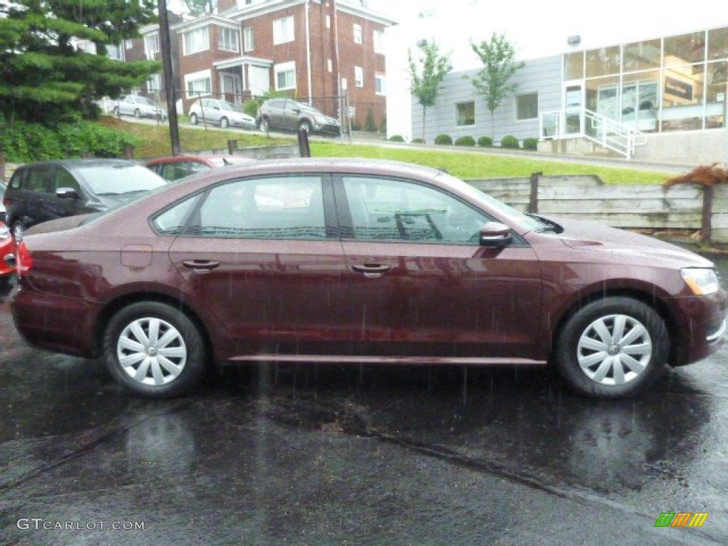 2013 Passat 2.5L S - Opera Red Metallic / Titan Black photo #13