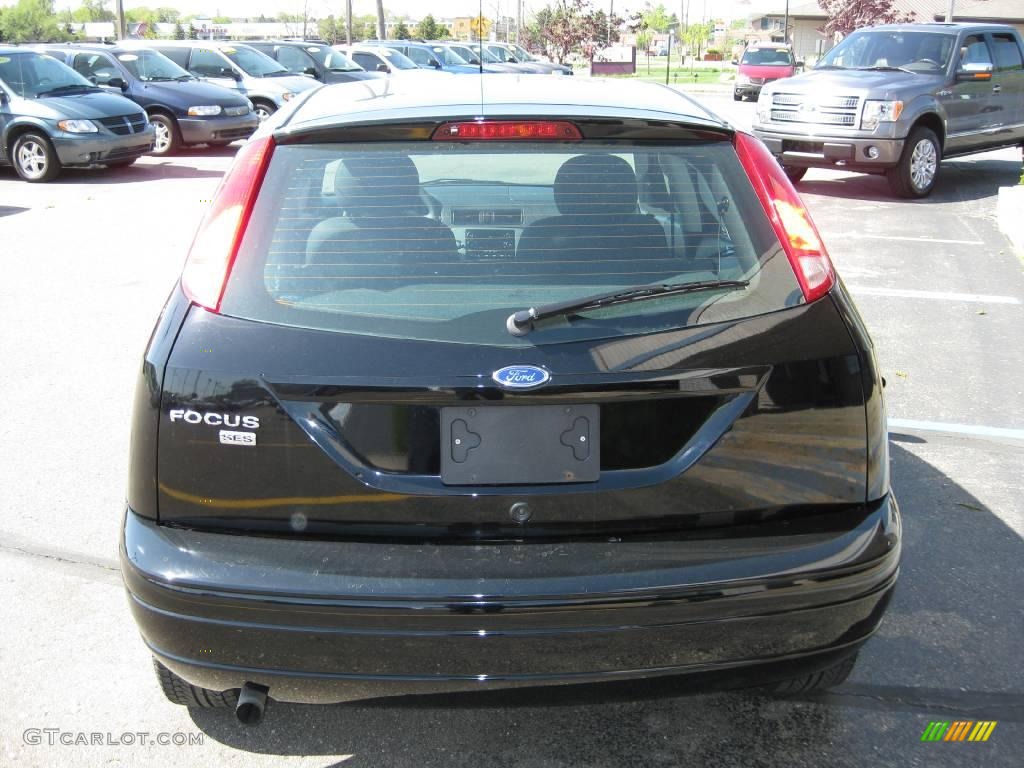 2007 Focus ZX5 SES Hatchback - Pitch Black / Charcoal/Light Flint photo #4