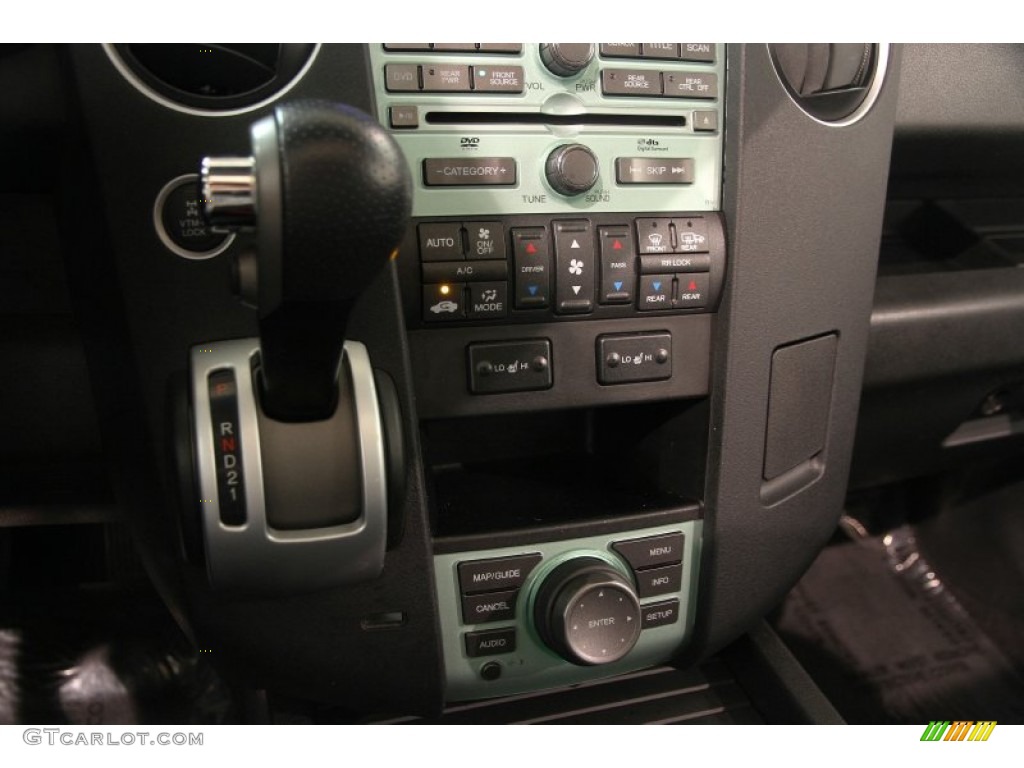 2011 Pilot Touring 4WD - White Diamond Pearl / Black photo #19