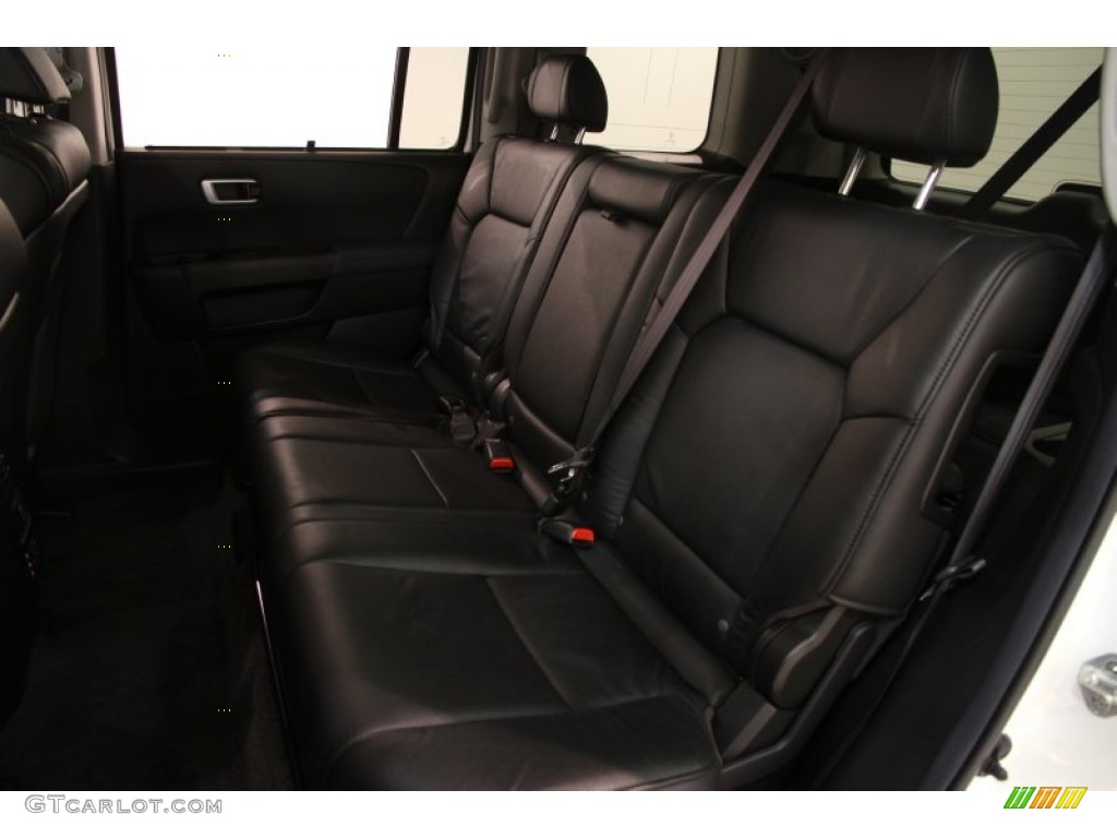 2011 Pilot Touring 4WD - White Diamond Pearl / Black photo #28