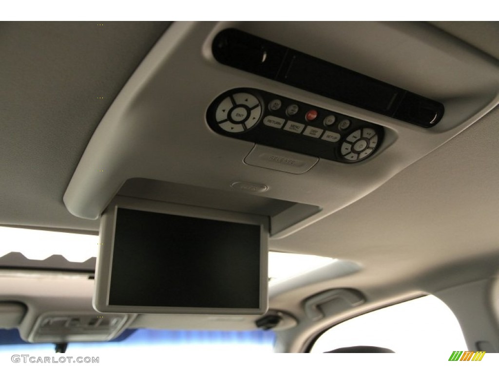 2011 Pilot Touring 4WD - White Diamond Pearl / Black photo #29