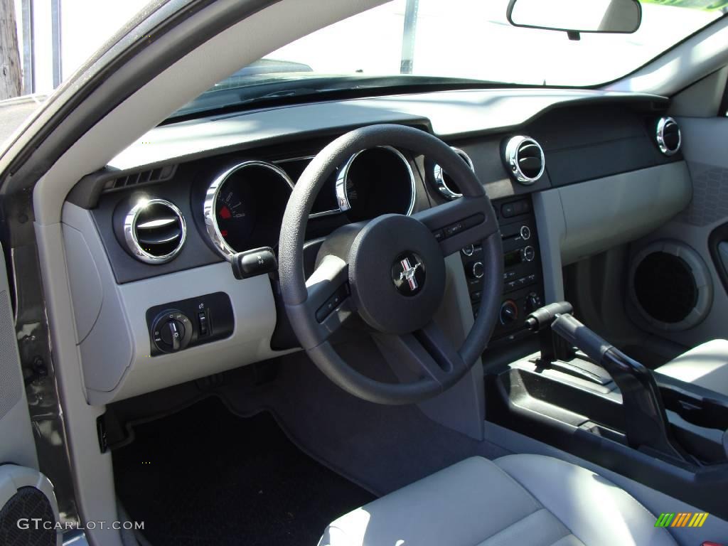2008 Mustang GT Premium Coupe - Alloy Metallic / Light Graphite photo #16