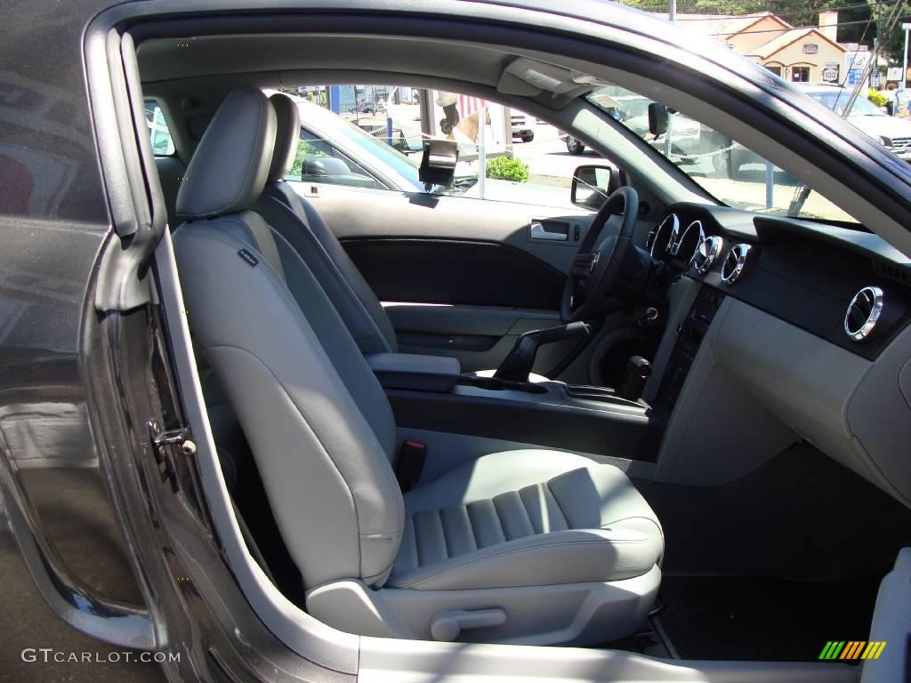 2008 Mustang GT Premium Coupe - Alloy Metallic / Light Graphite photo #22