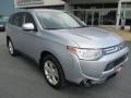 Cool Silver Metallic 2014 Mitsubishi Outlander SE