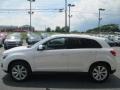 White Pearl - Outlander Sport ES Photo No. 4