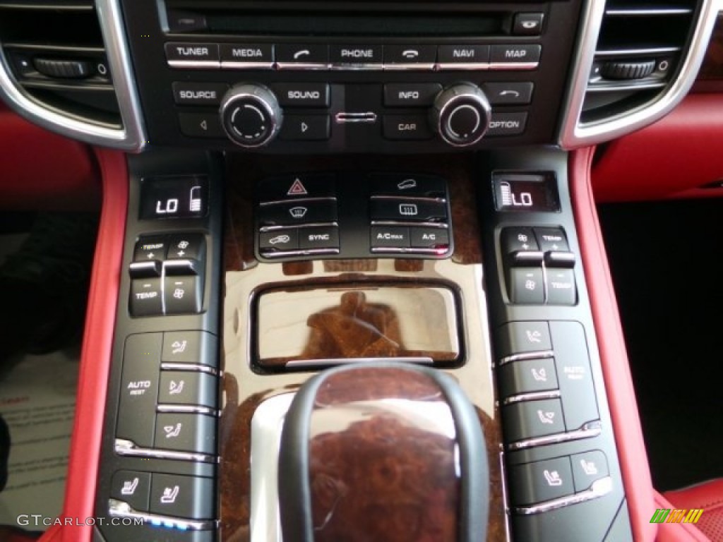 2014 Porsche Cayenne Turbo Controls Photo #95245890