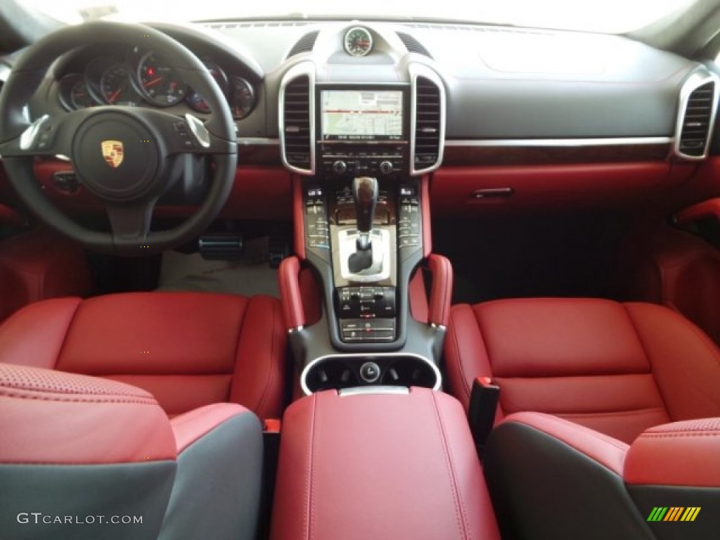 2014 Porsche Cayenne Turbo Black/Carrera Red Dashboard Photo #95246046