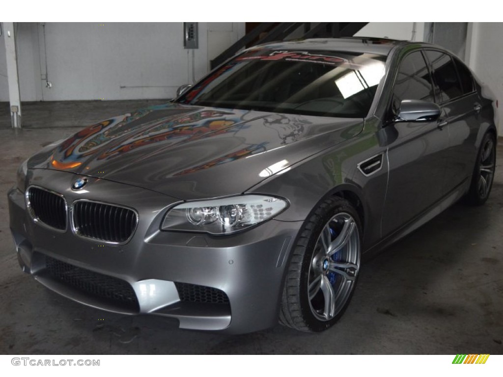 Space Grey Metallic BMW M5